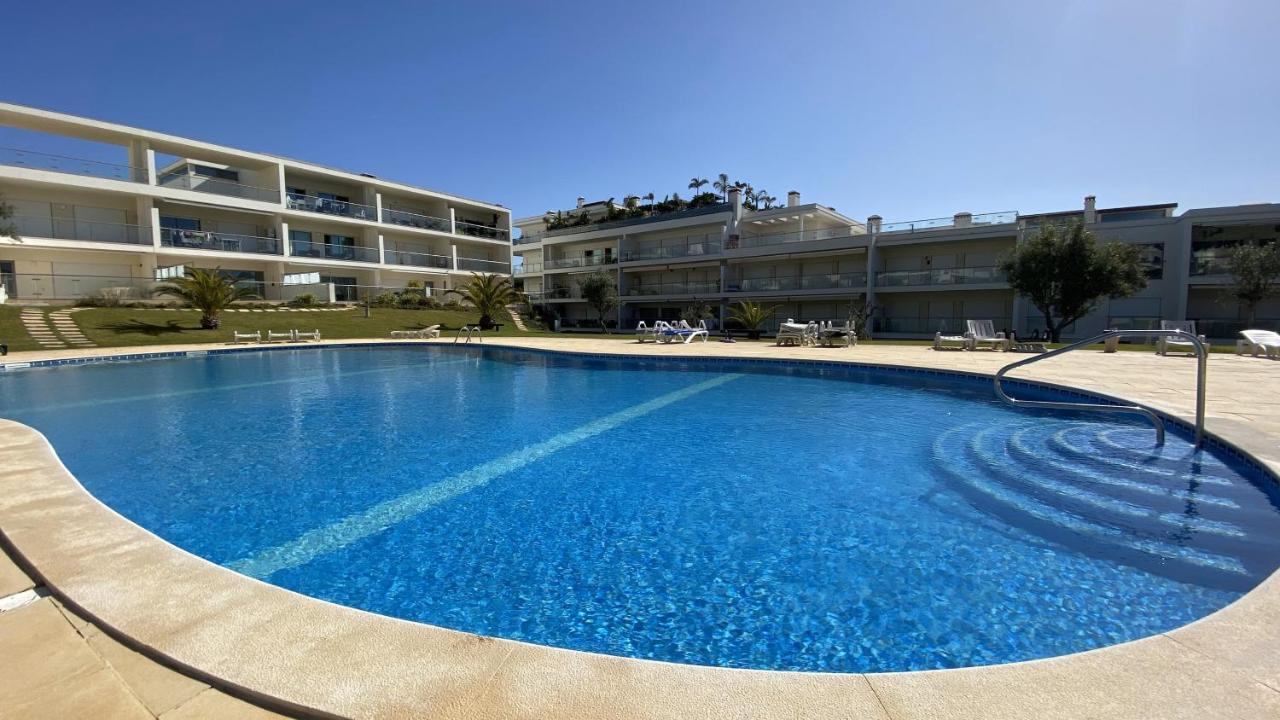 Charmant Appartement A 1Km De La Plage, Avec Piscine A Albufeira Buitenkant foto