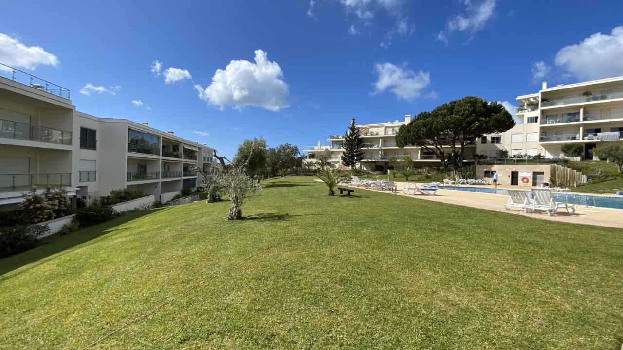 Charmant Appartement A 1Km De La Plage, Avec Piscine A Albufeira Buitenkant foto