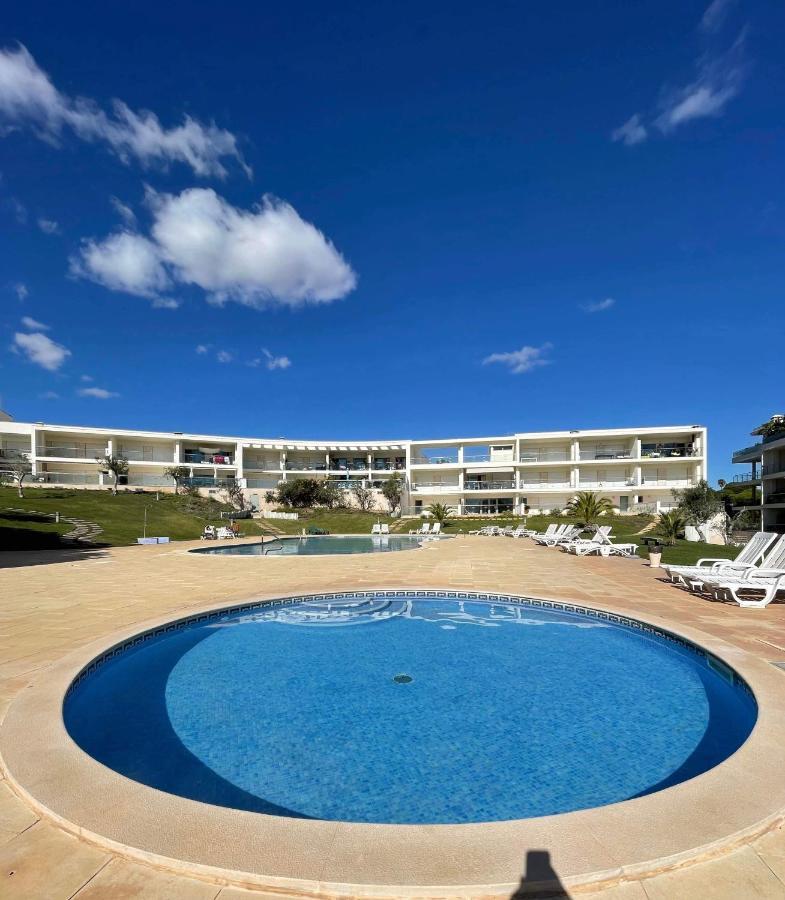 Charmant Appartement A 1Km De La Plage, Avec Piscine A Albufeira Buitenkant foto